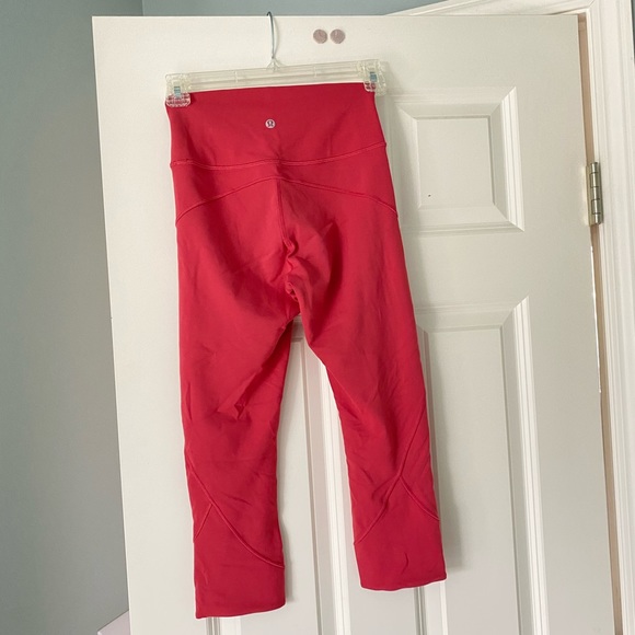 Lululemon Cropped Leggings - Picture 3 of 4